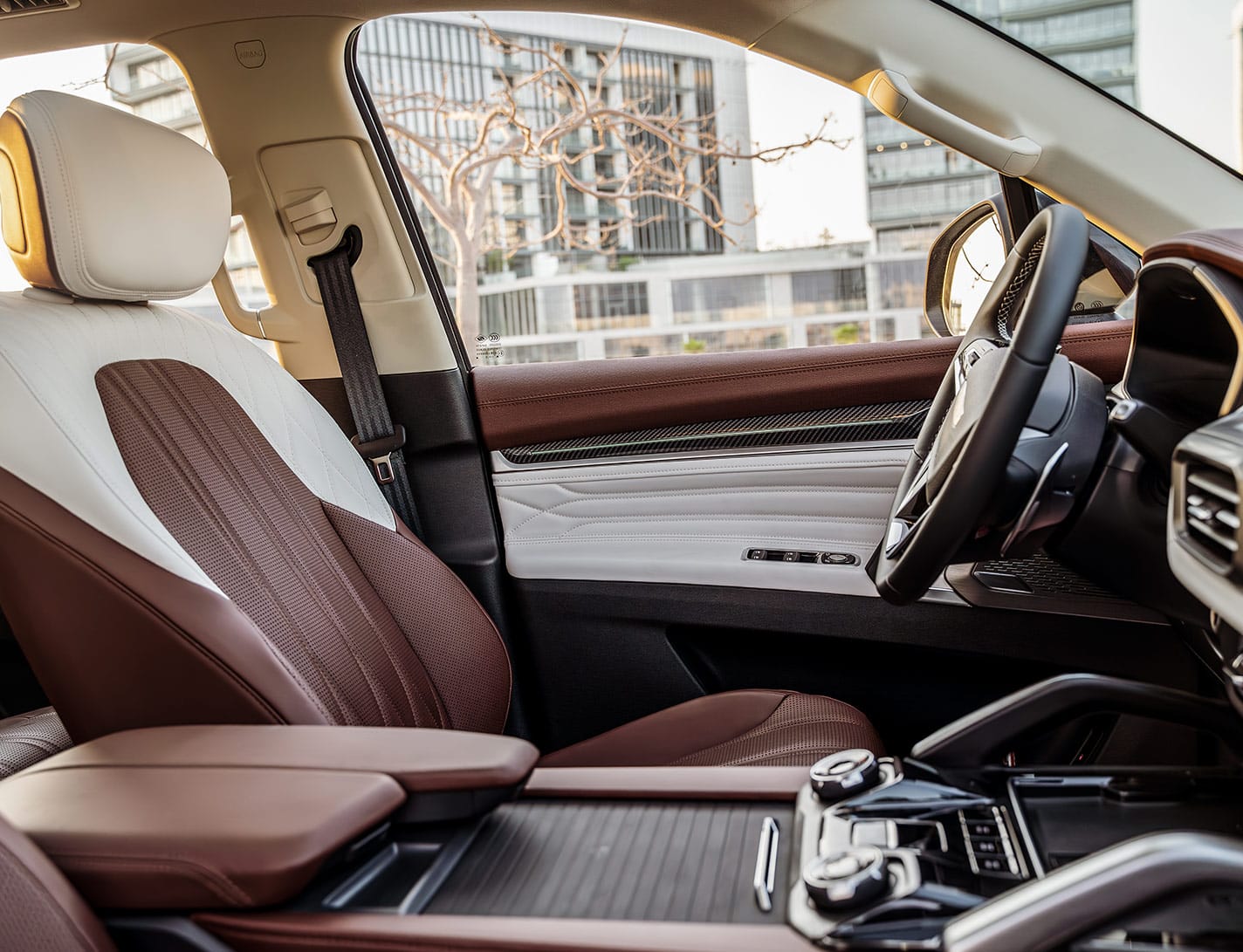 D90 Plus — Captain Seats