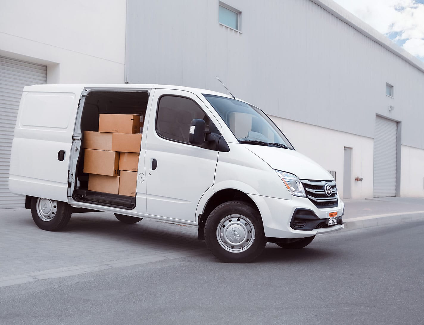 Maxus V80 Cargo — Rear View