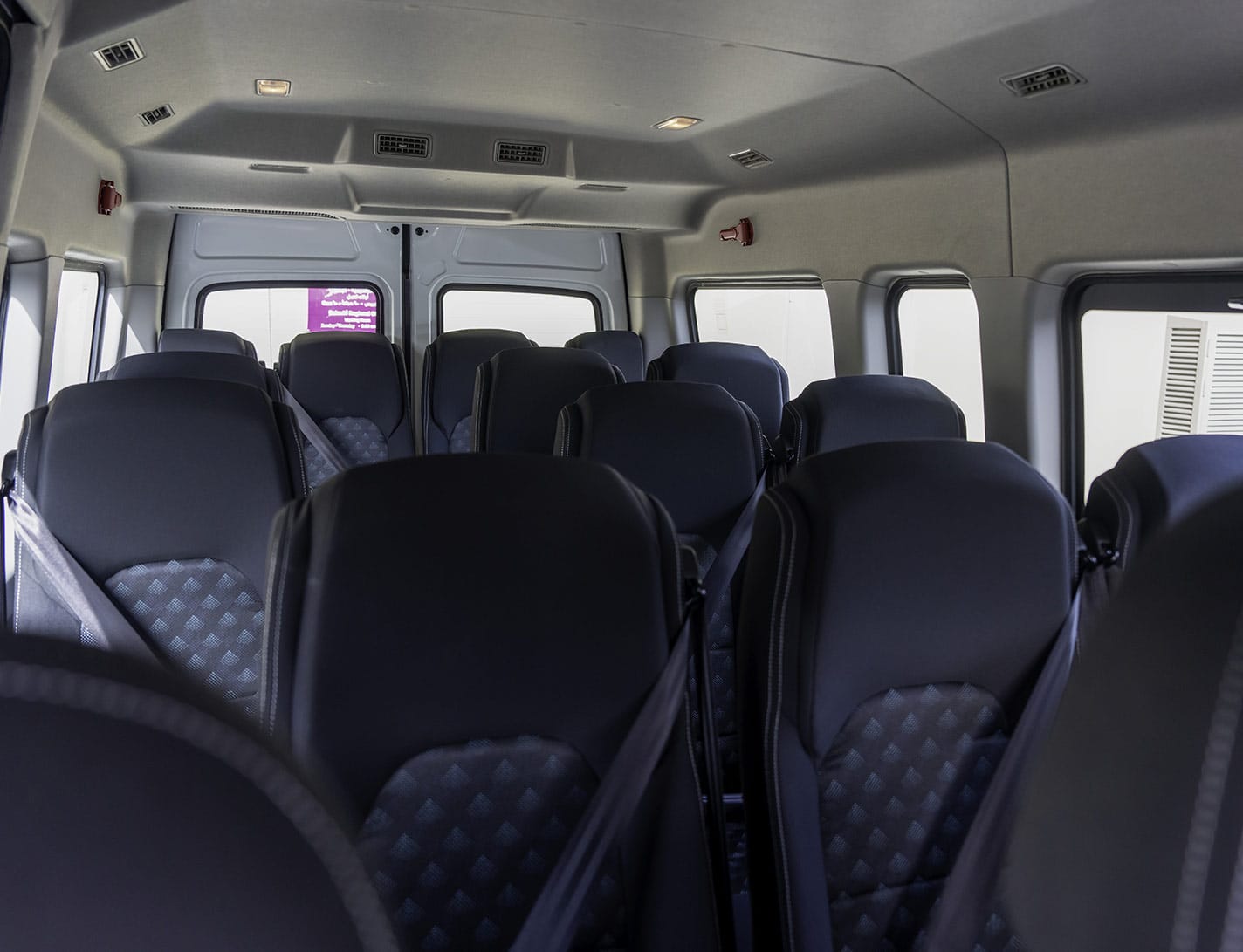 Maxus V80 passenger  — Captain Seats